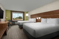 Holiday Inn Express & Suites Marina - State Beach Area