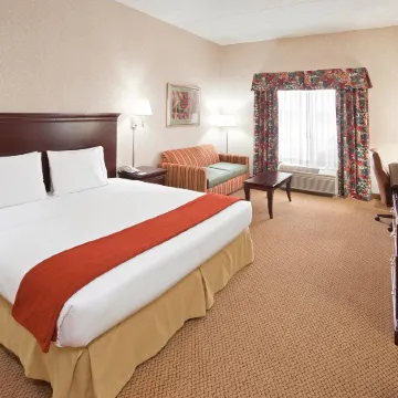 Baymont Inn & Suites by Wyndham Findlay