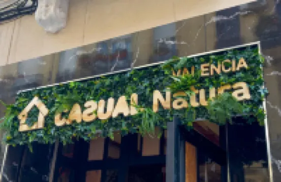 كاسوال ناتورا فالنسيا باي كاسوال هوتليس Hotels near محطة جواكين سورولا للسكك الحديدية