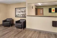 Super 8 by Wyndham Sioux Falls - 2 Sao