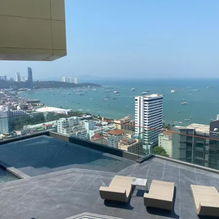 Edge Central Pattaya SKY