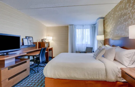 波士頓沃本/伯靈頓萬楓酒店