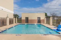 Days Inn & Suites by Wyndham Houston NW Cypress Hotels in Cypress