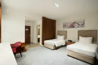 Ramada Hotel & Suites by Wyndham Erbil 32 Park Hotels in Erbil