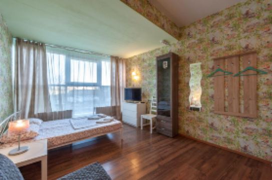 U 機場迷你酒店