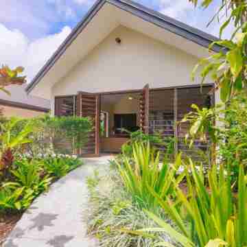 Mangoes Resort Hotel Exterior