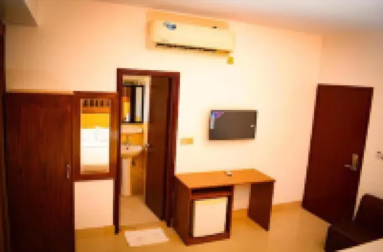 The Alina Hotel & Suites