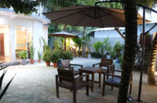 Palm Residence Hotel di Rasdhoo