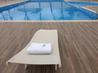 Sierra Palms Resort - Pools