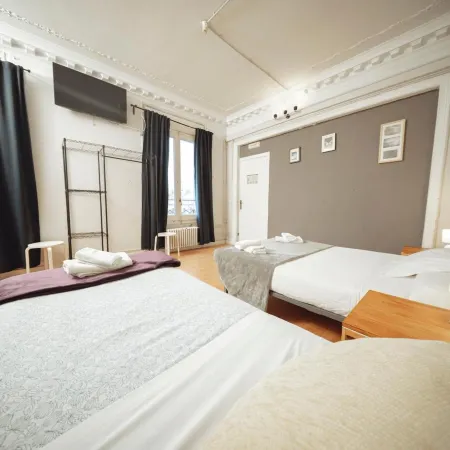 Wow Hostel Barcelona Отели рядом с достопримечательностью «Луз де Гас»