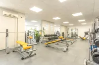 Résidence Hôtelière Natureva & Spa - gimnasio