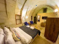 Heritage Cave Suites