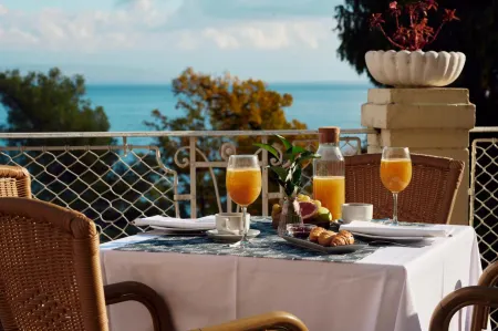 Hotel Lovran Отели в г. Ловран