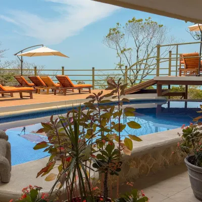 Issimo Suites (Adults Only) Hotels near شاطئ بيسانز
