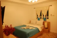 บ้านหลวงหาญ - ที่มีสระว่ายน้ำ