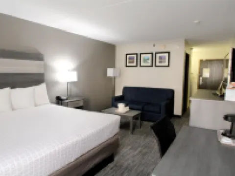 Baymont Inn & Suites by Wyndham Lafayette / Purdue Area Hotels in Tippecanoe County