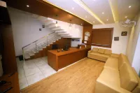 Aura Residency - 2 stelle