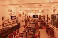Hithaa Inn & Spa Các khách sạn ở Dhunikolhu