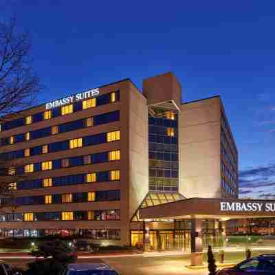 Embassy Suites by Hilton Tysons Corner Hotel Exterior