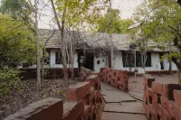 Monsoon Forest Bandhavgarh Hotels in Tala