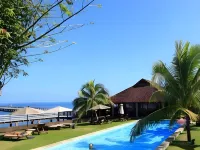 Cocotinos Manado - Pools