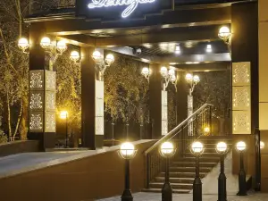 Remezov Hotel