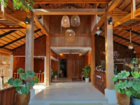 โกโก้ วัลเล่ย์ รีสอร์ต โรงแรมในอำเภอ ปัว