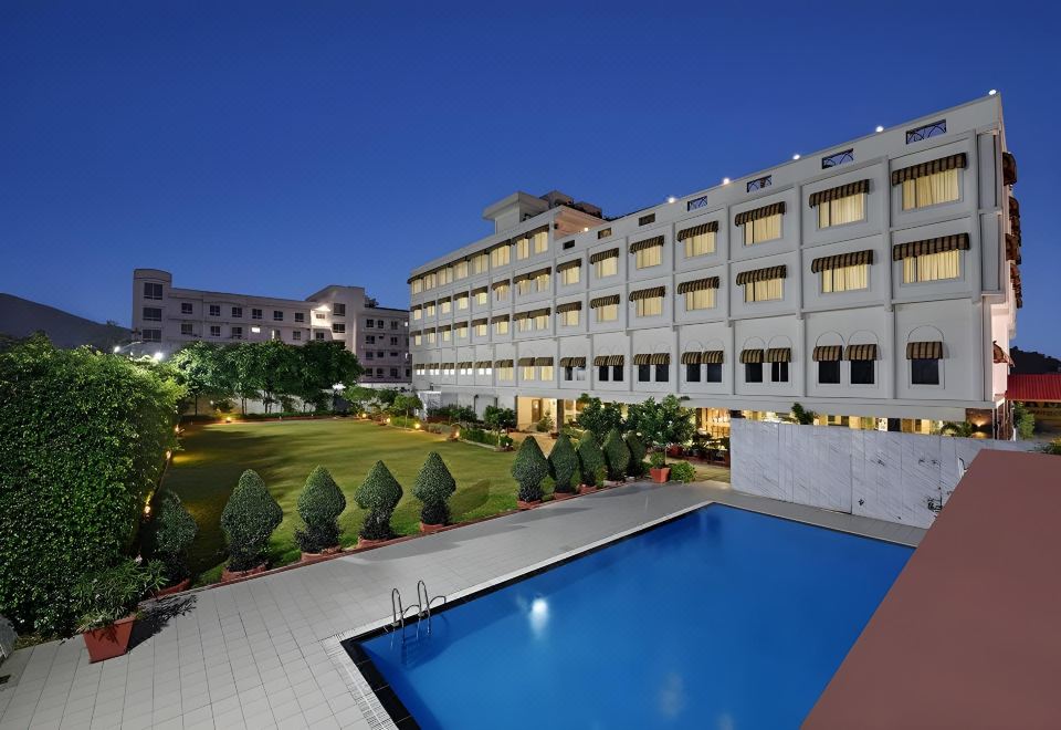 hotel overview picture