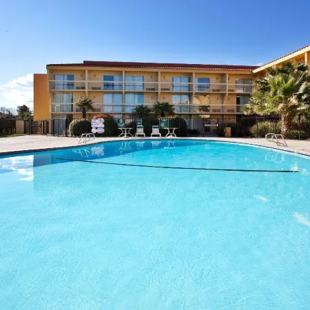 La Quinta Inn & Suites by Wyndham Redding