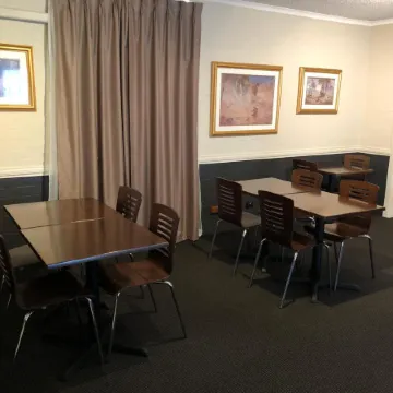 Coachman's Inn Motel