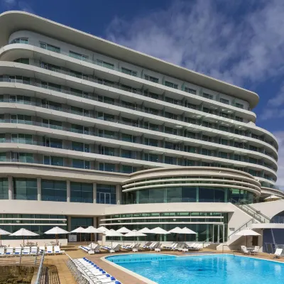 Sheraton Miramar Hotel & Convention Center Hotels near Caleta Abarca Beach