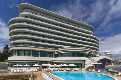 Sheraton Miramar Hotel & Convention Center - 5-Star