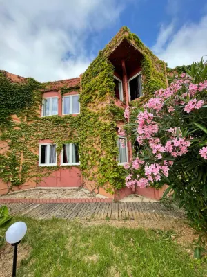 Tropic Hôtel Hotels in Rivesaltes