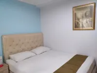 Blessing Residence Hotel - Ostelli