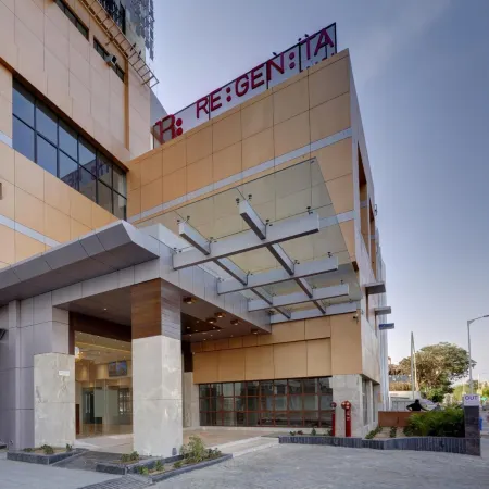 Regenta Inn Ranip Ahmedabad Отели рядом с достопримечательностью «Храм Сомнатх»