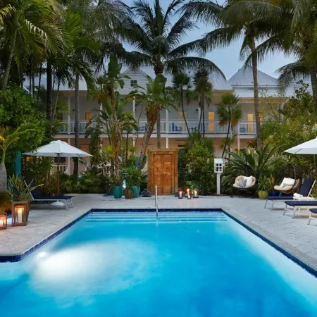 Parrot Key Hotel & Villas