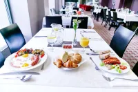 Kongres Hotel Roca - فطور