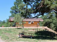 Pine Haven Lodging Hotels in Mount Rushmore UT