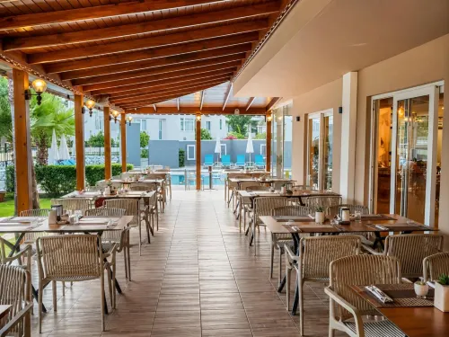 Esperanza Hotel - 2-Star