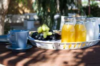 Tsakanos Apartments - breakfast