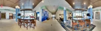 Holiday Inn Express & Suites GALESBURG by IHG - parking