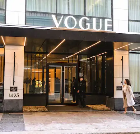 Vogue Hotel Montreal Downtown, Curio Collection by Hilton