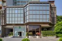 Holiday Inn & Suites Cairo Maadi Hotels in Abu Sir