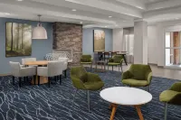Fairfield Inn & Suites Roanoke Hollins/I-81 Hotels in Hollins