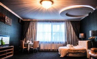 Oblaka Hotel