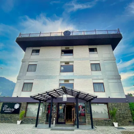 The Vintage Srinagar at Dal Lake