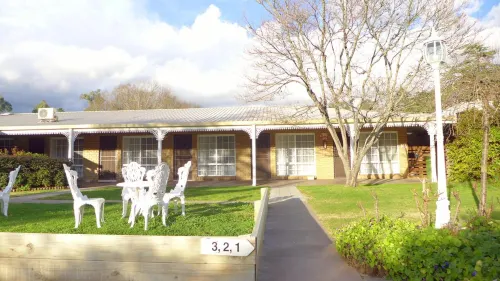 Bright Avenue Motor Inn Hotels in Tawonga