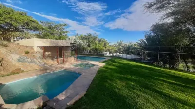 Ikaia River Lodge Hotels in 