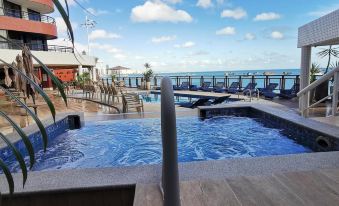 Seaflats Iate Plaza Hotel