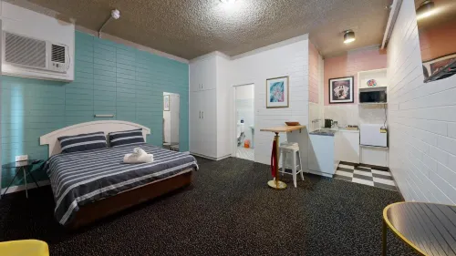 Adelaide Backpackers Hindley St Hotel a Mile End